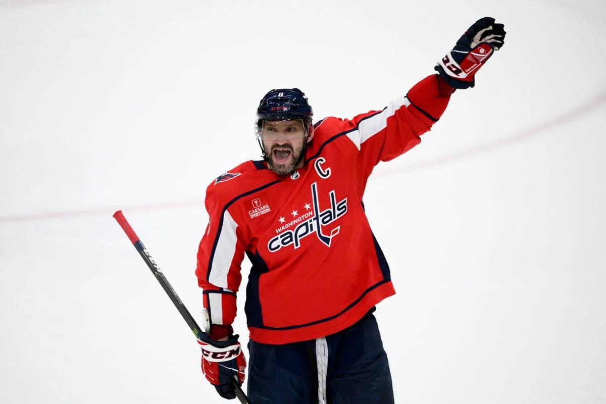 Imports Dragon - Hockey Figure - NHL Washington Capitals - Alexander Ovechkin (home jersey) #8 - Hobby Champion Inc